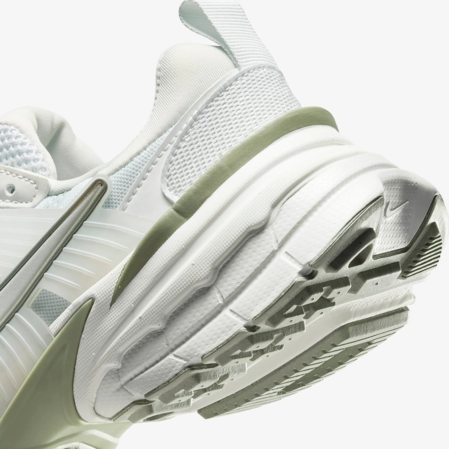 NIKE V2K RUN