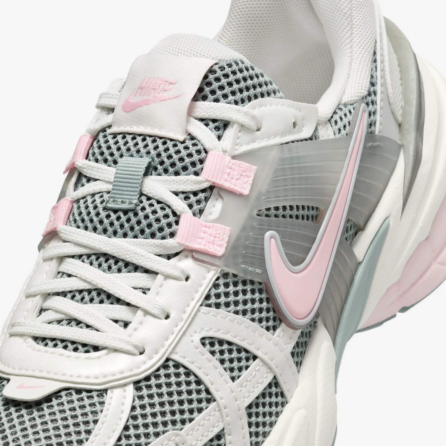NIKE V2K RUN