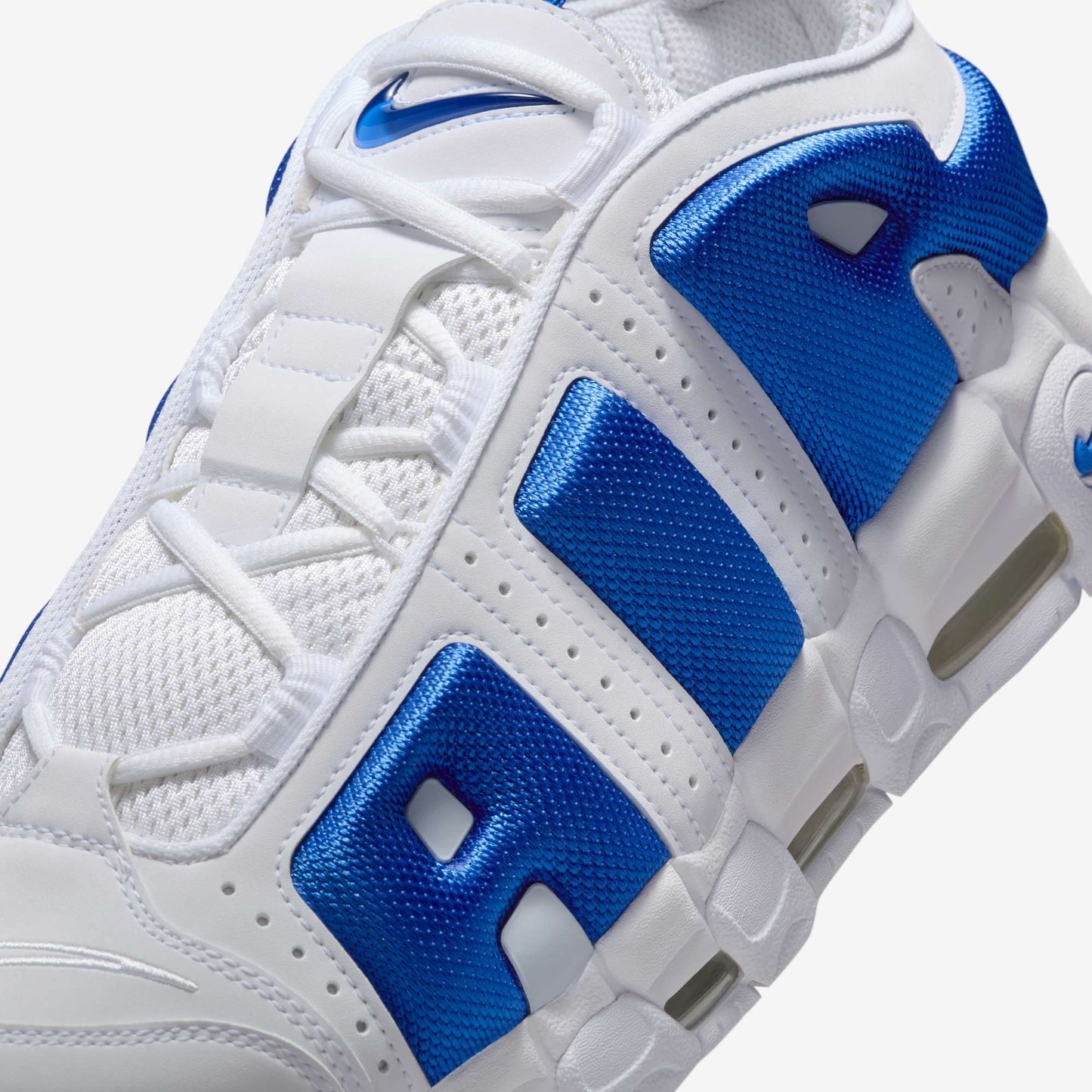 NIKE UPTEMPO LOW