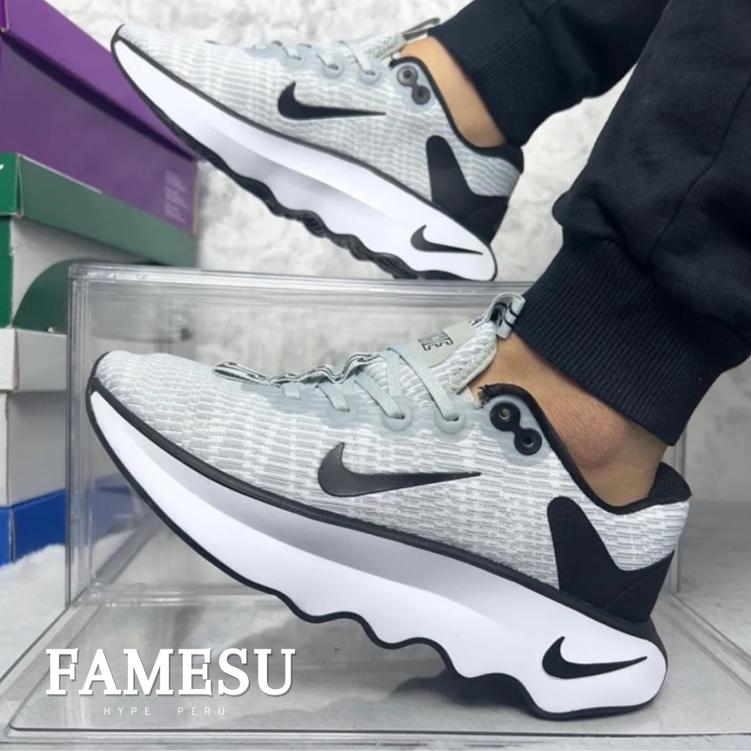 NIKE MOTIVA