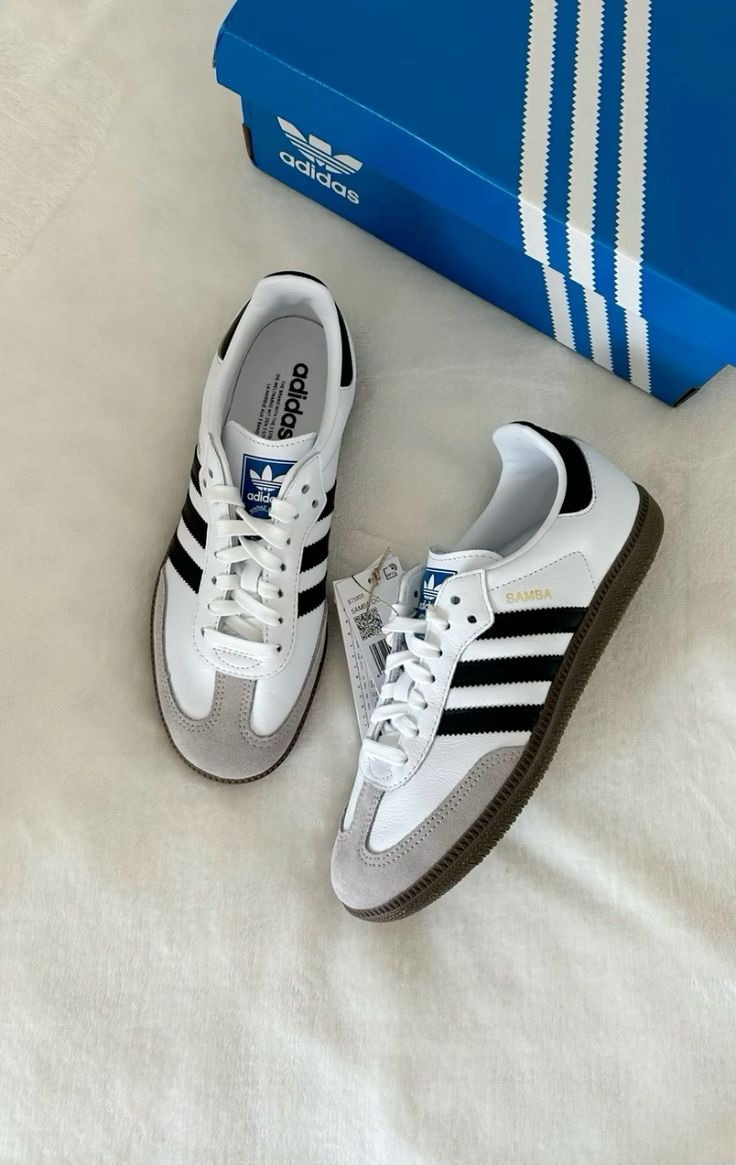 ADIDAS SAMBA