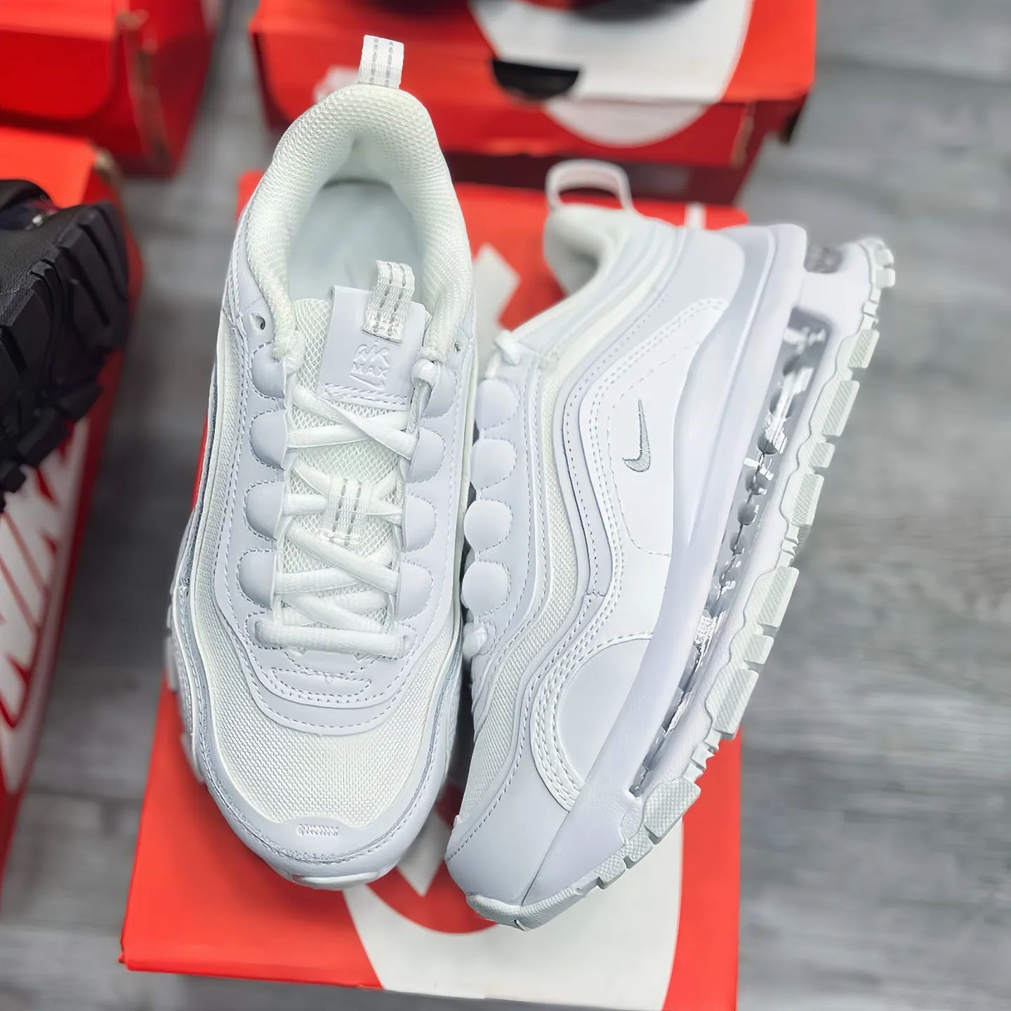 NIKE AIR MAX 97 FUTURA