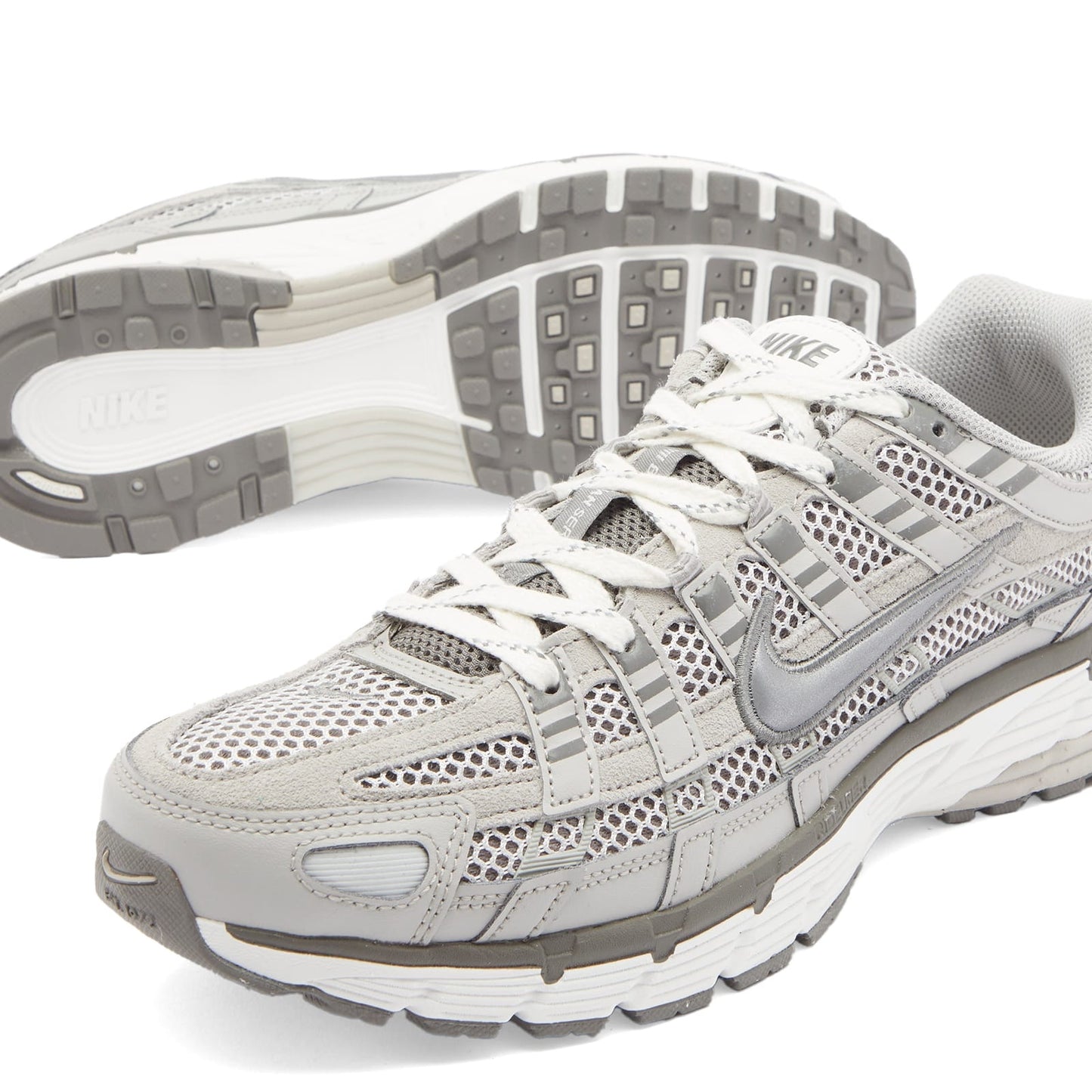 NIKE P6000