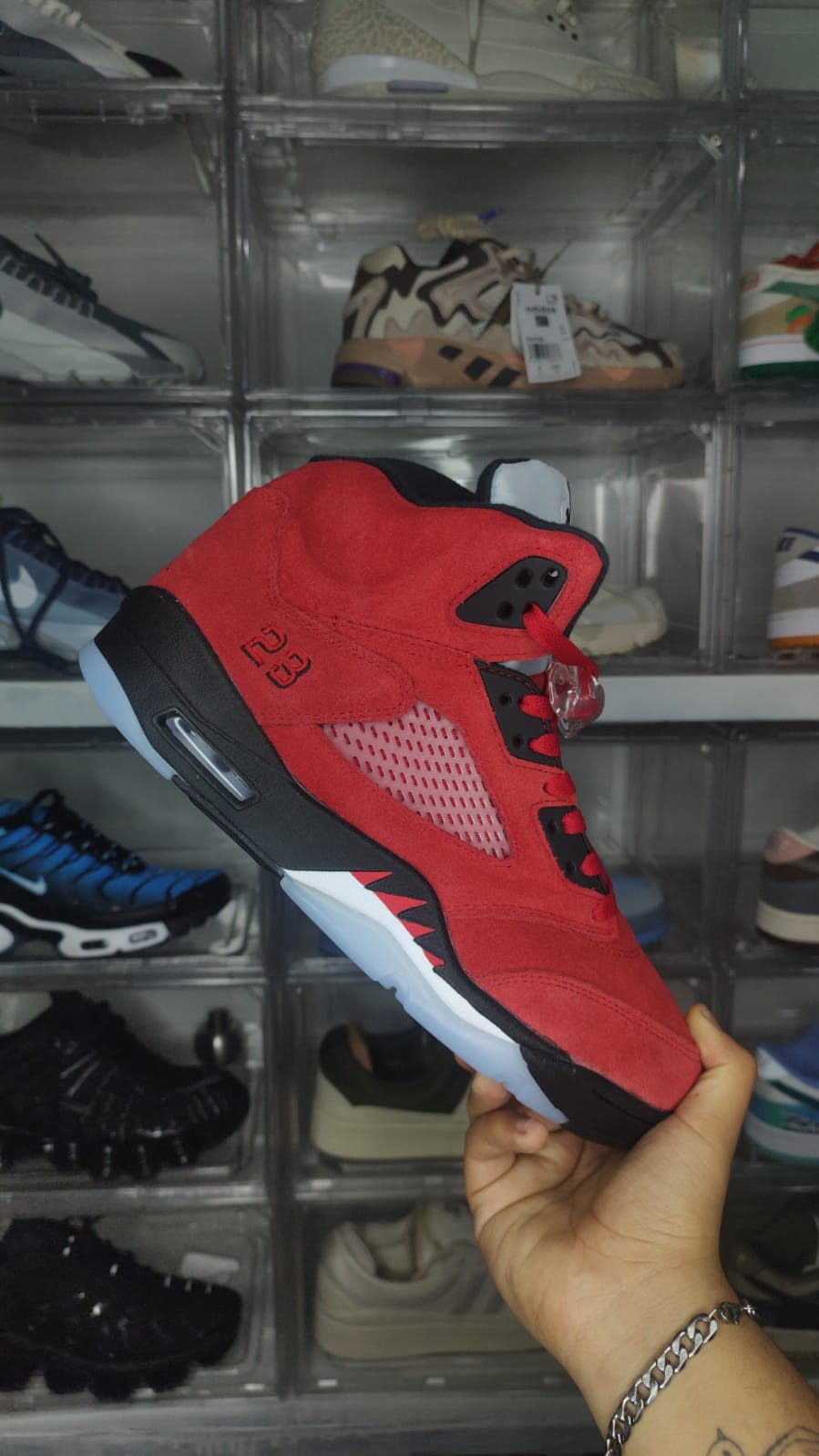 JORDAN 5 RETRO "TORO BRAVO"
