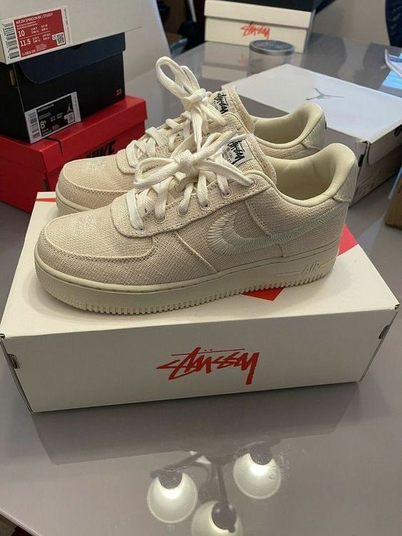 NIKE AIR FORCE 1 "STUSSY"