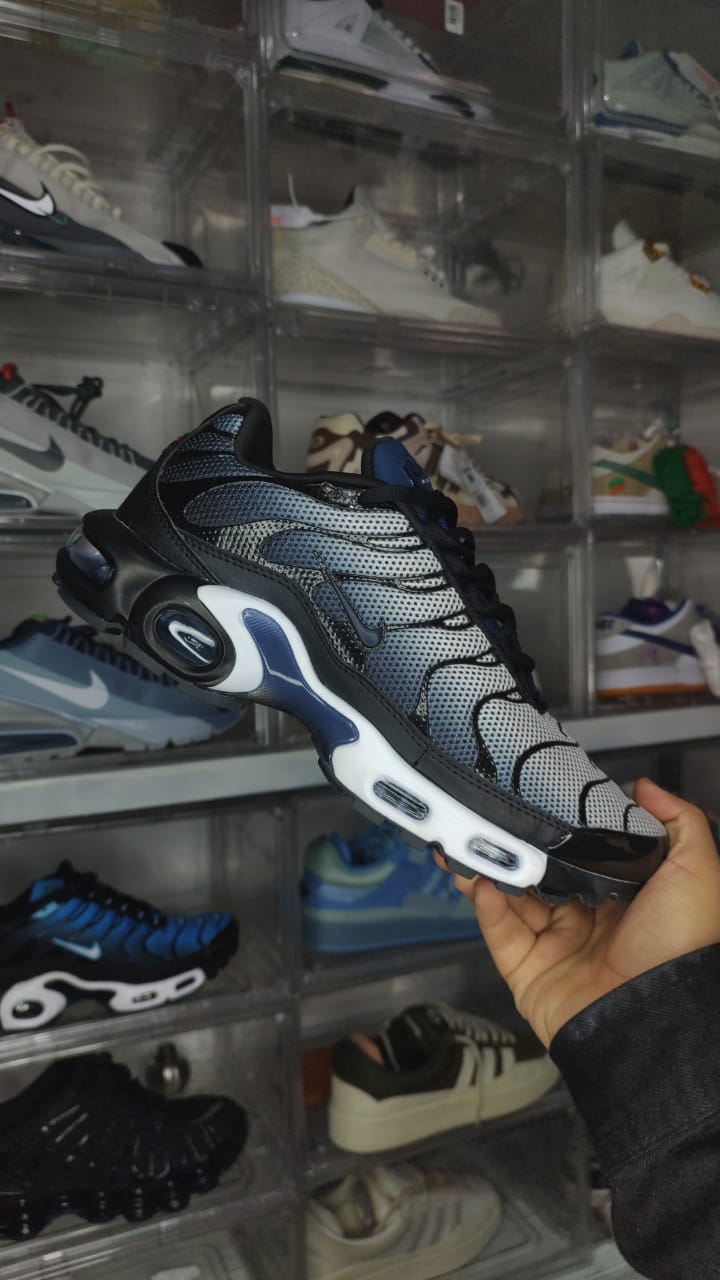 NIKE AIR MAX TN