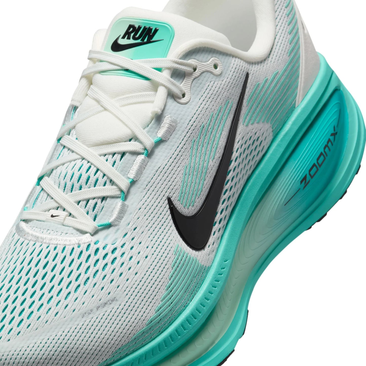 NIKE VOMERO 18