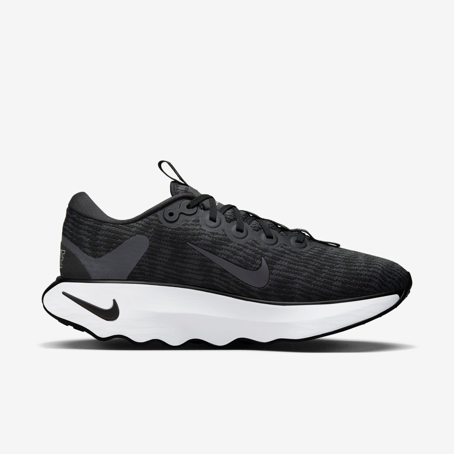 Nike running "MOTIVA"