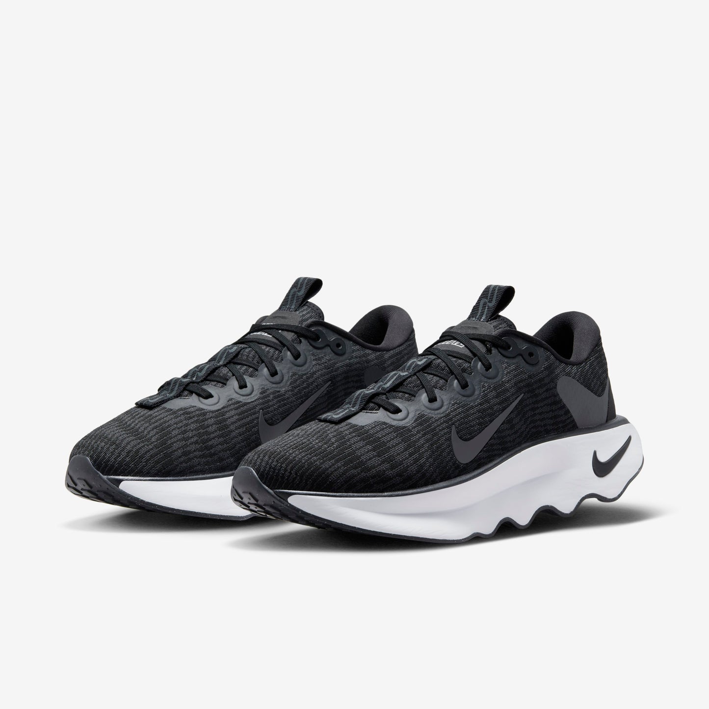 Nike running "MOTIVA"
