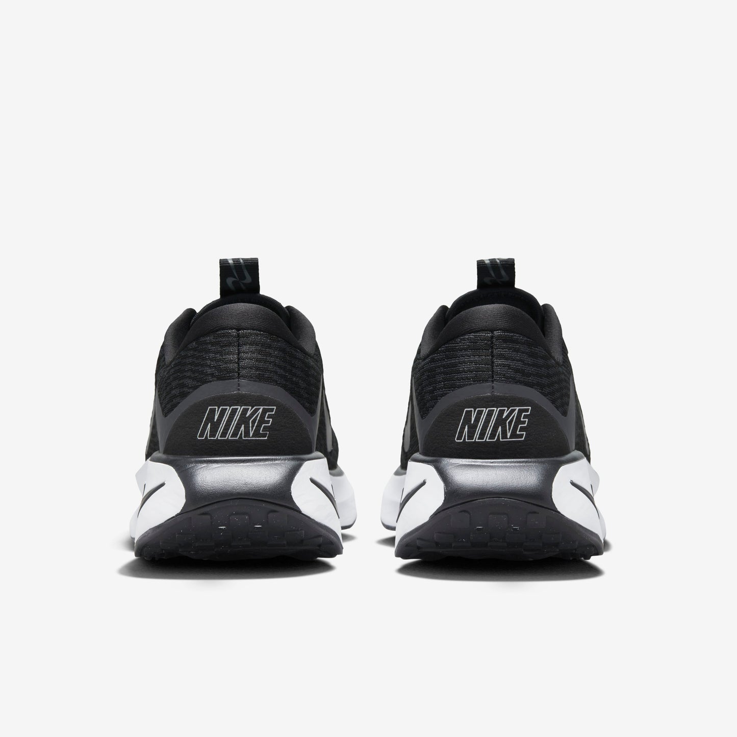 Nike running "MOTIVA"