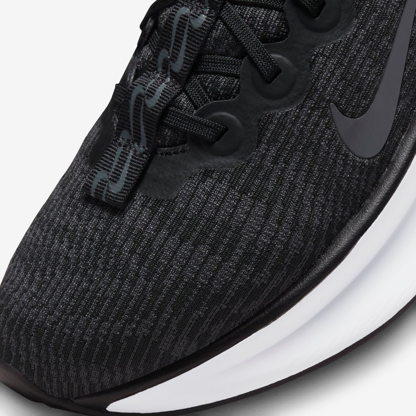 Nike running "MOTIVA"