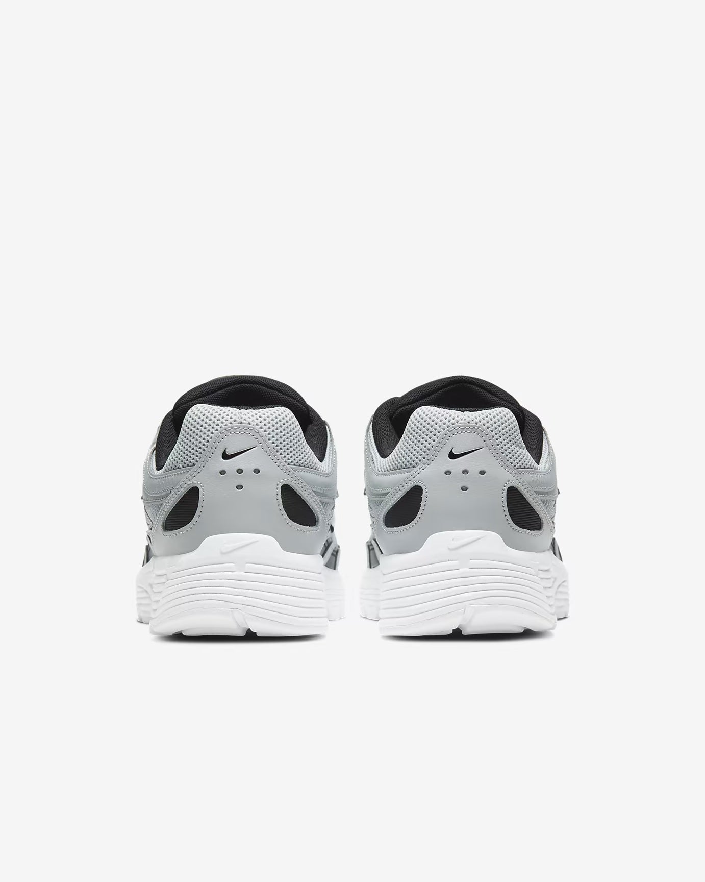 NIKE P6000