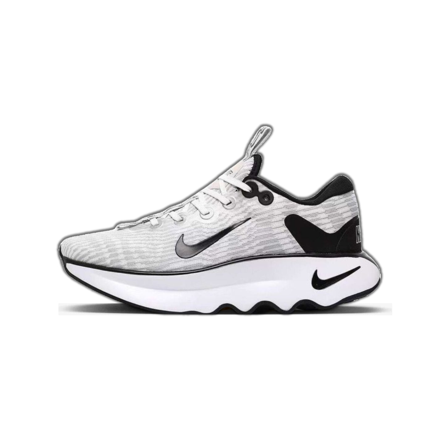 NIKE MOTIVA