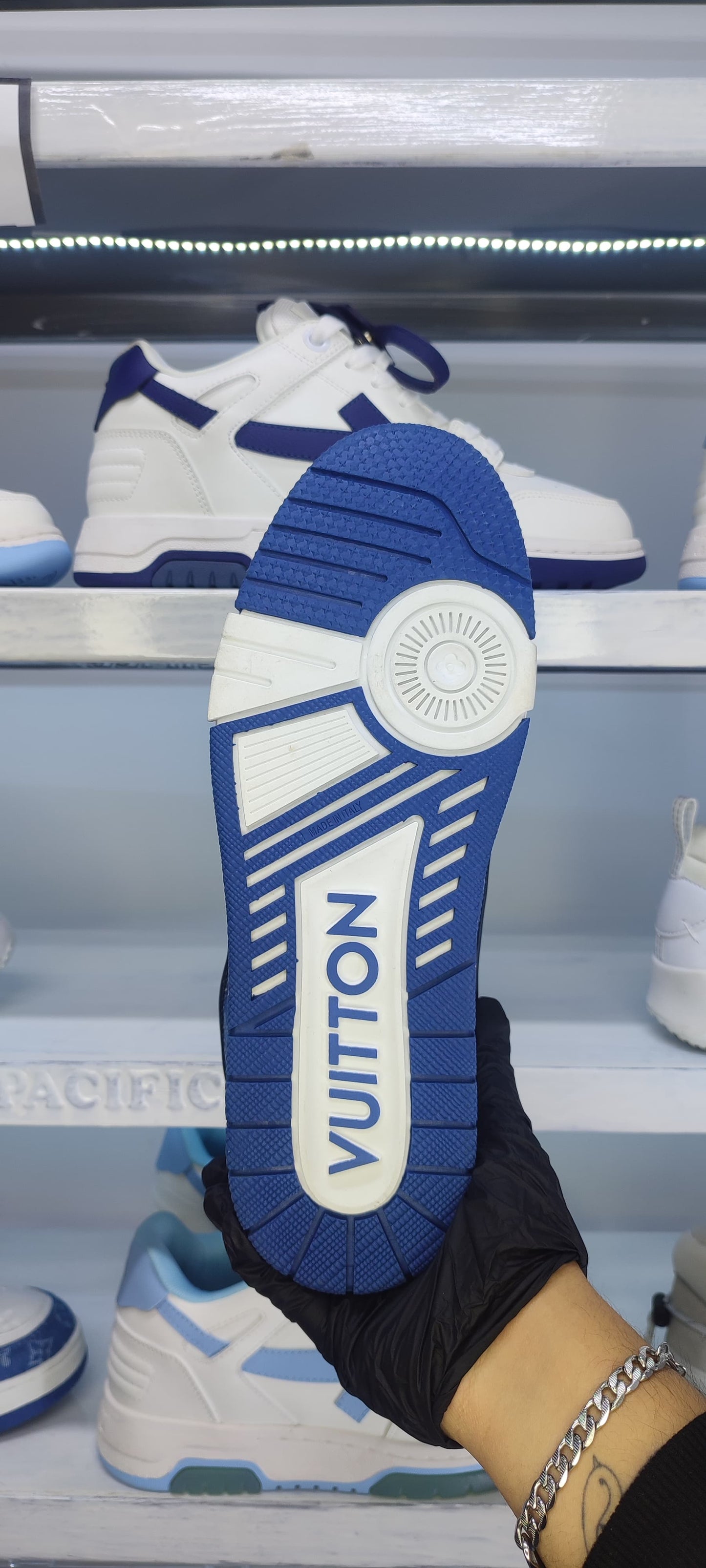 LOUIS VUITTON "TRAINNERS BLUE"