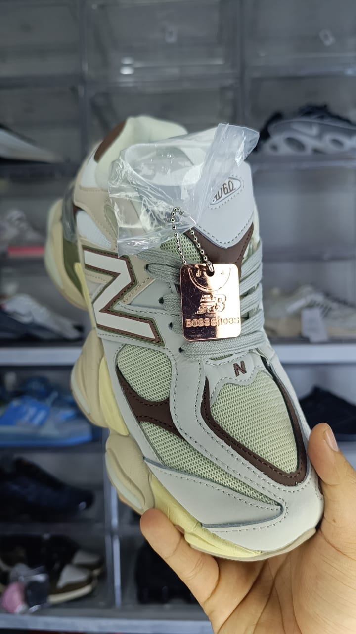 NEW BALANCE 9060