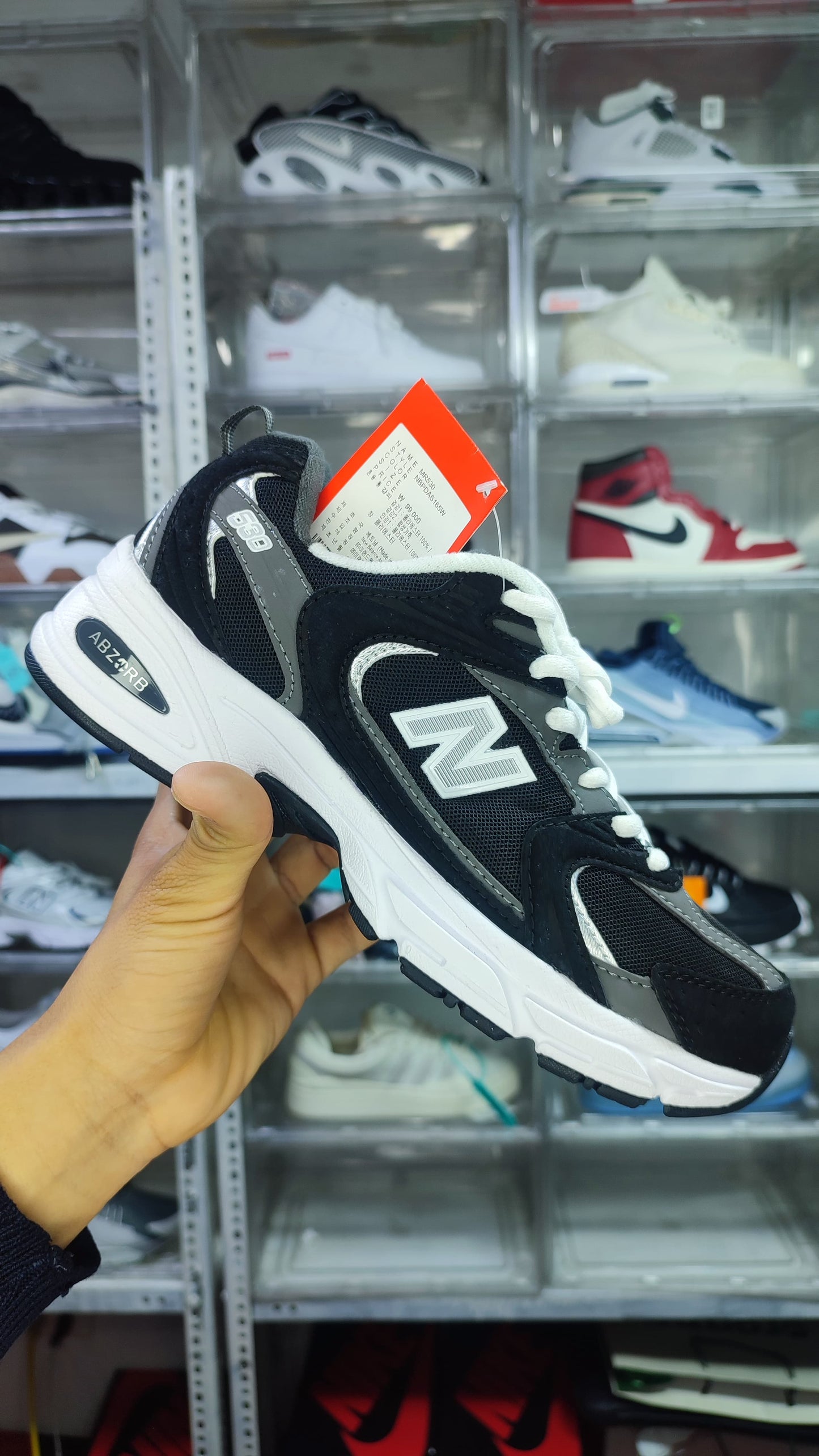 NEW BALANCE 530