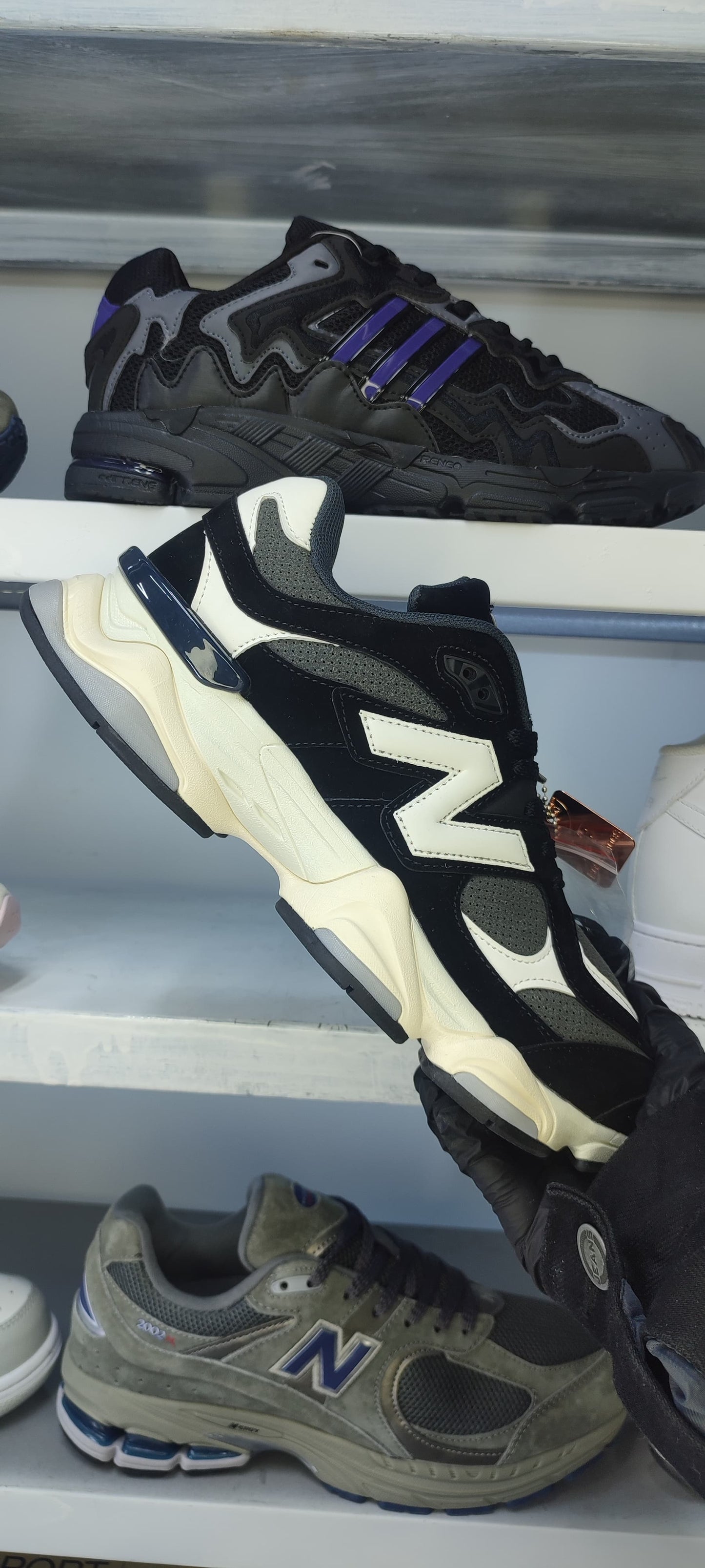 NEW BALANCE 9060