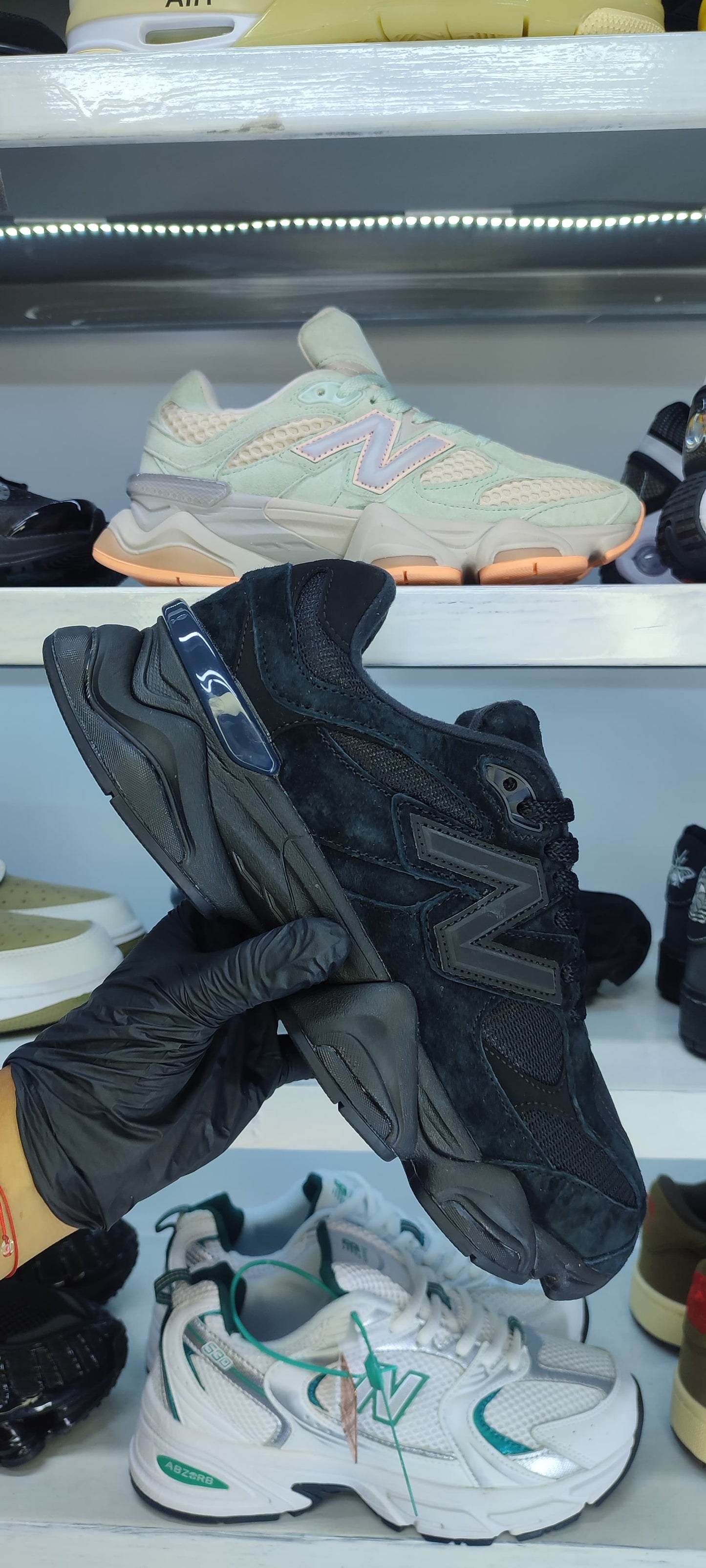 NEW BALANCE 9060 "TRIPLE BLACK