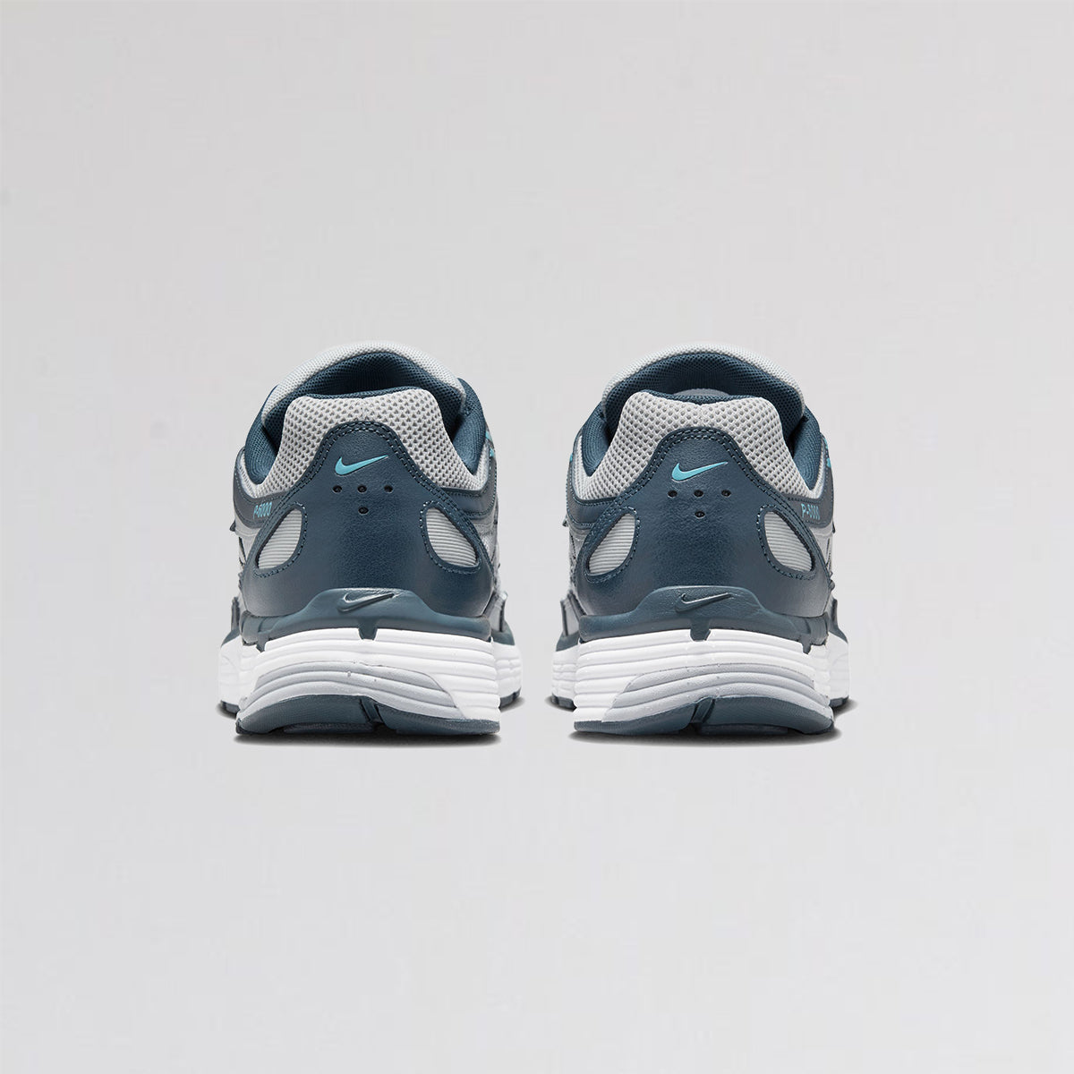 NIKE P6000