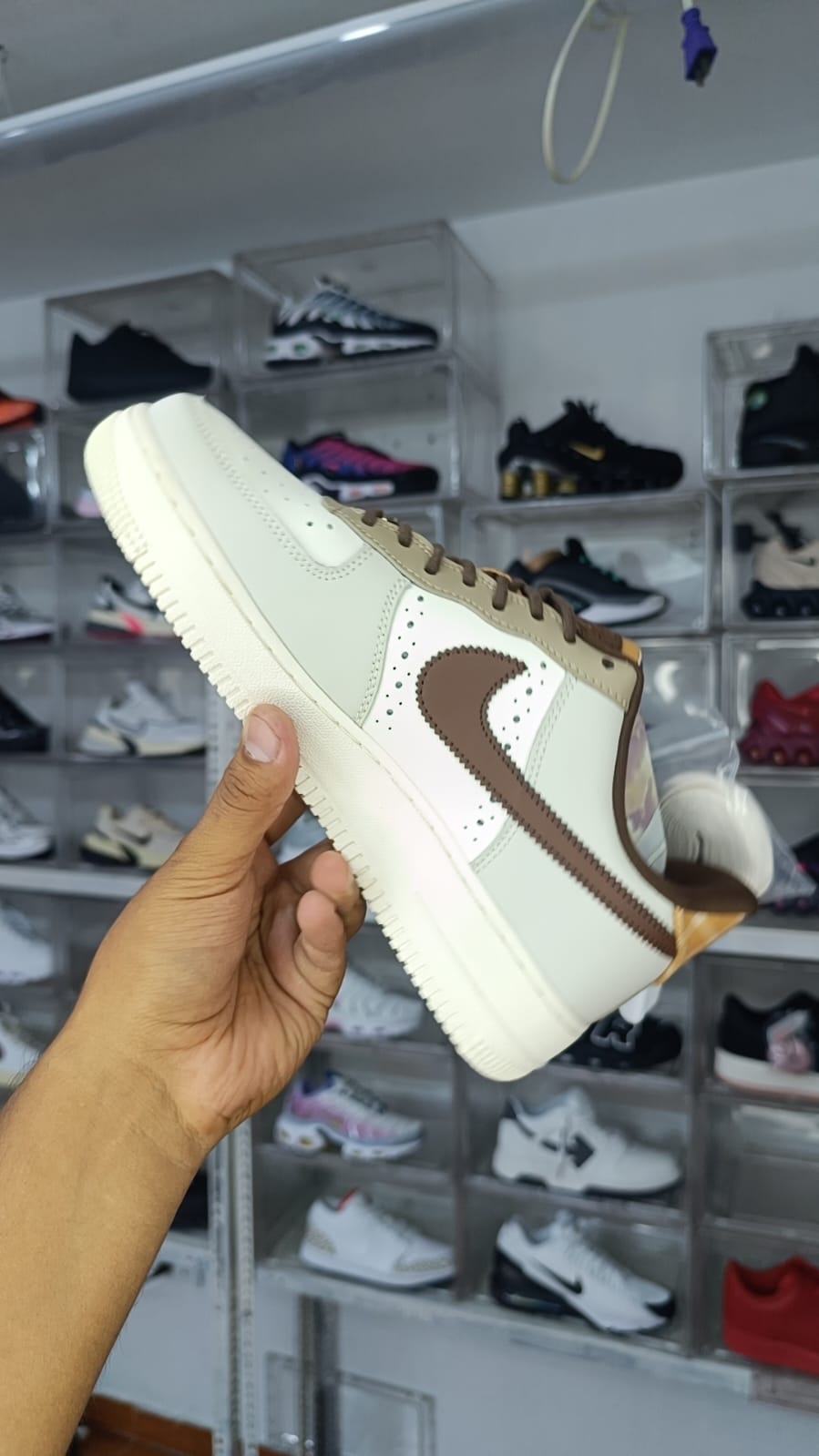 NIKE AIR FORCE 1