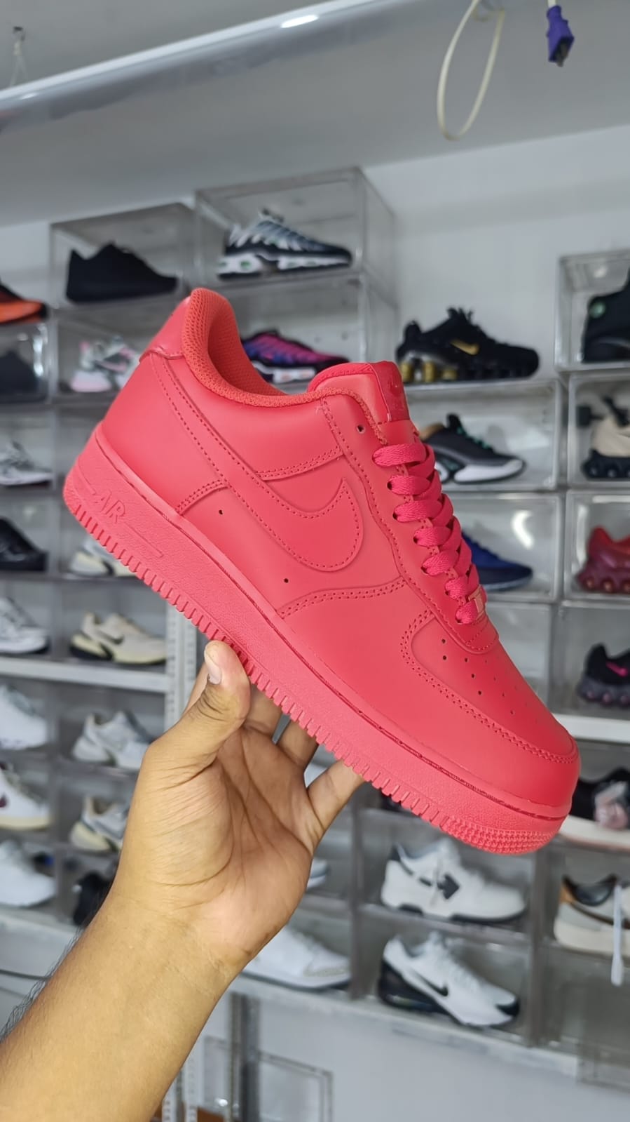 NIKE AIR FORCE 1 "TRIPLE RED"