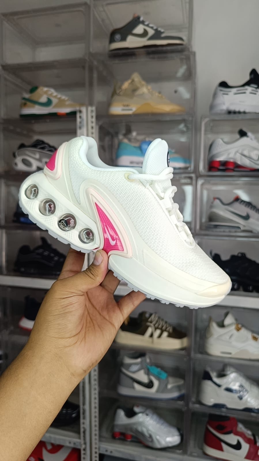 NIKE AIR MAX DN