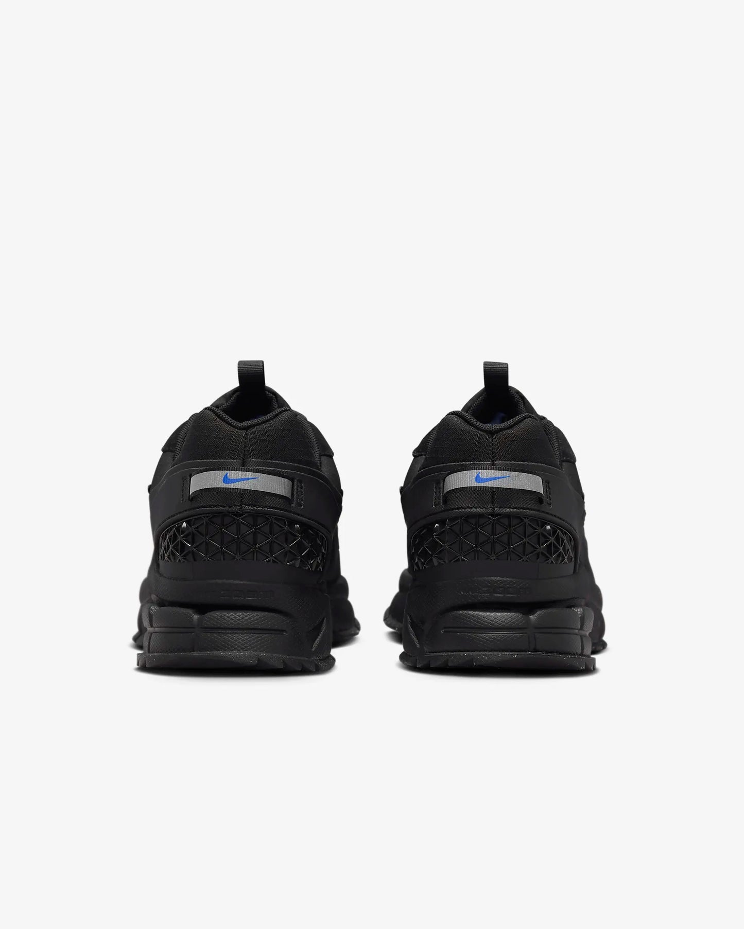 NIKE VOMERO ZOOM ROAM "TRIPLE BLACK"