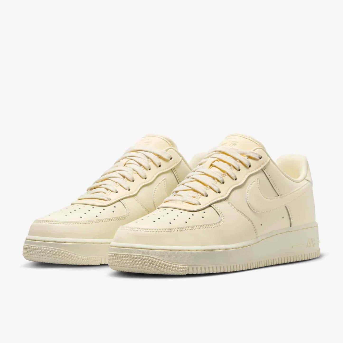 NIKE AIR FORCE 1 FRESH