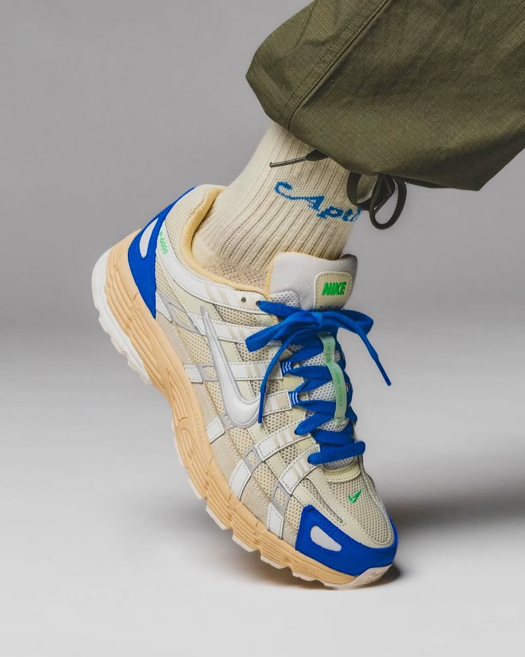 NIKE P6000