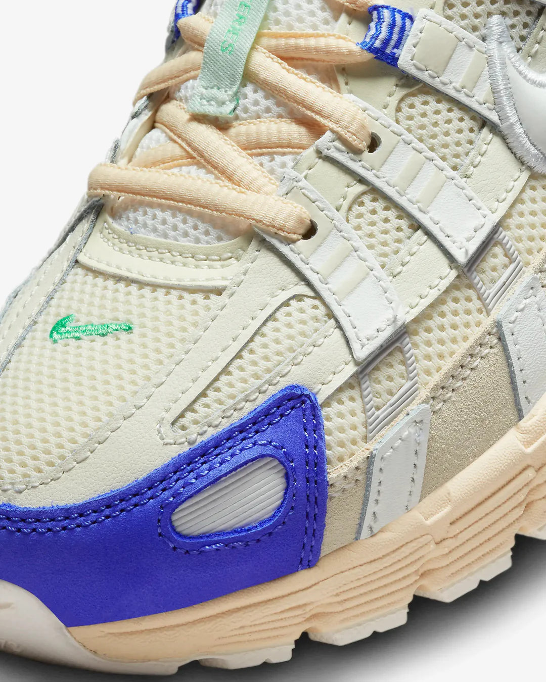 NIKE P6000