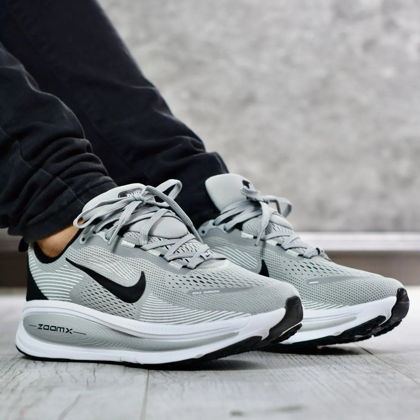 NIKE VOMERO 18