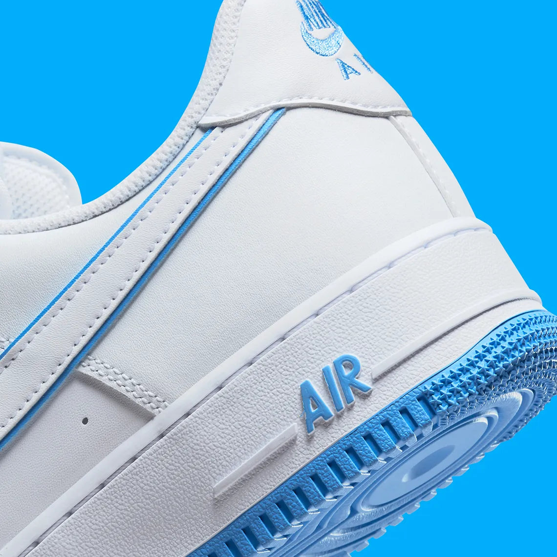 Nike air force 1 University blue