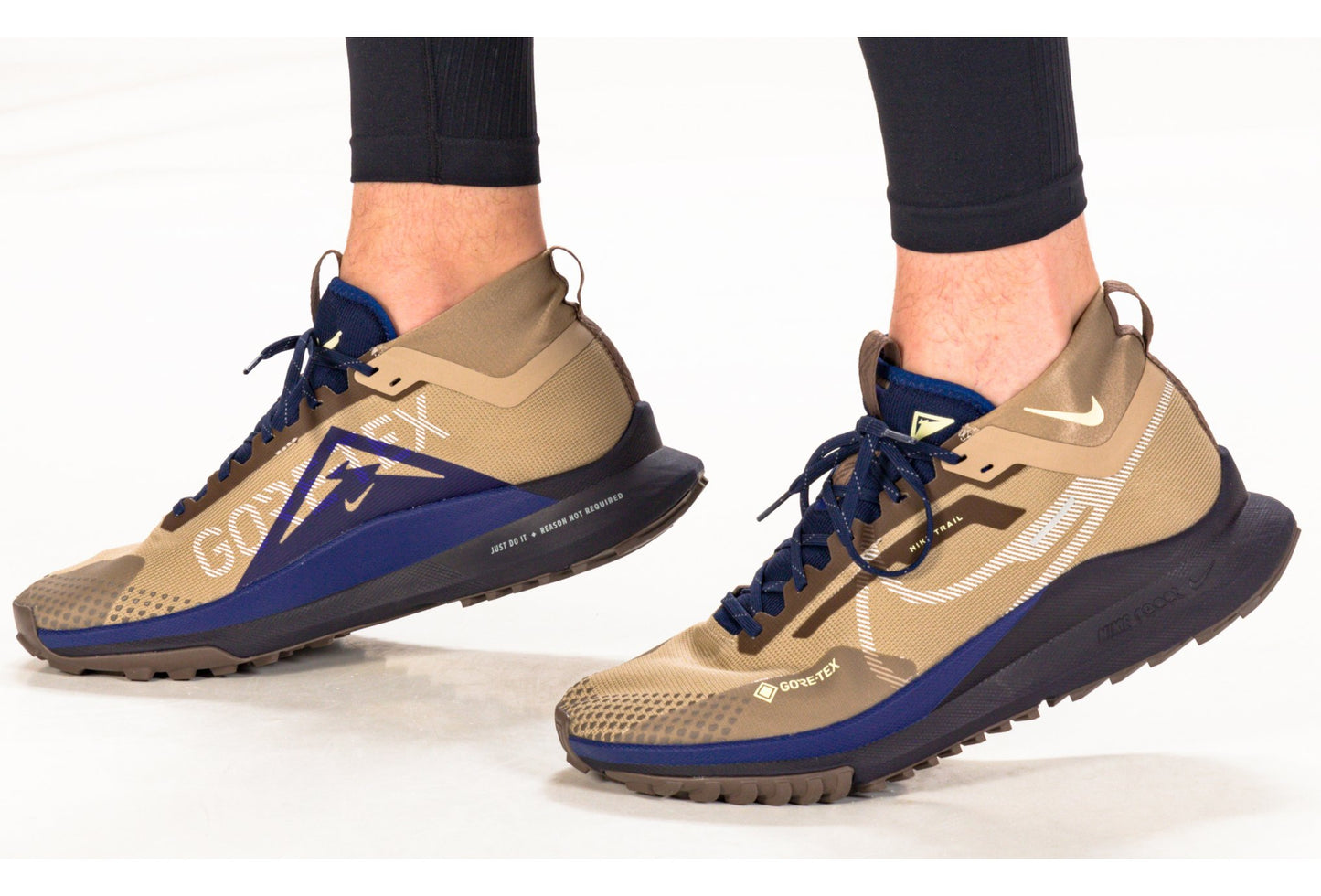 NIKE PEGASUS TRAIL 4 GORO-TEX