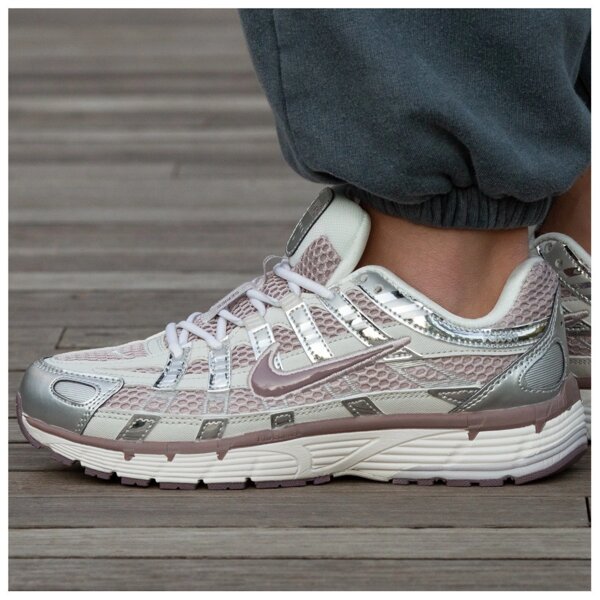 NIKE P6000