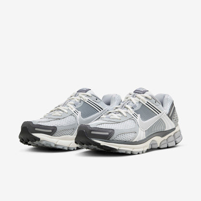 NIKE VOMERO 5 "PURE PLATINUM"