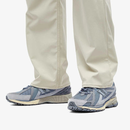 NEW BALANCE 1906R