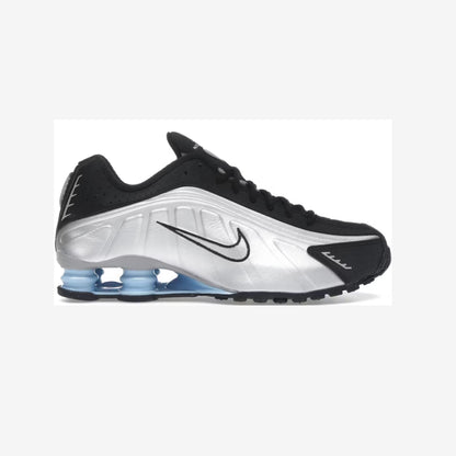 NIKE SHOX R4