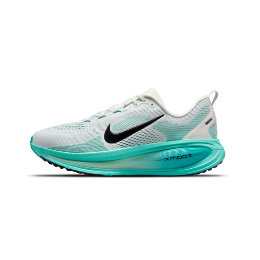 NIKE VOMERO 18