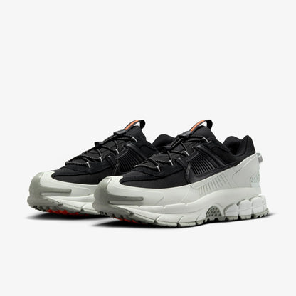 NIKE ZOOM VOMERO 5