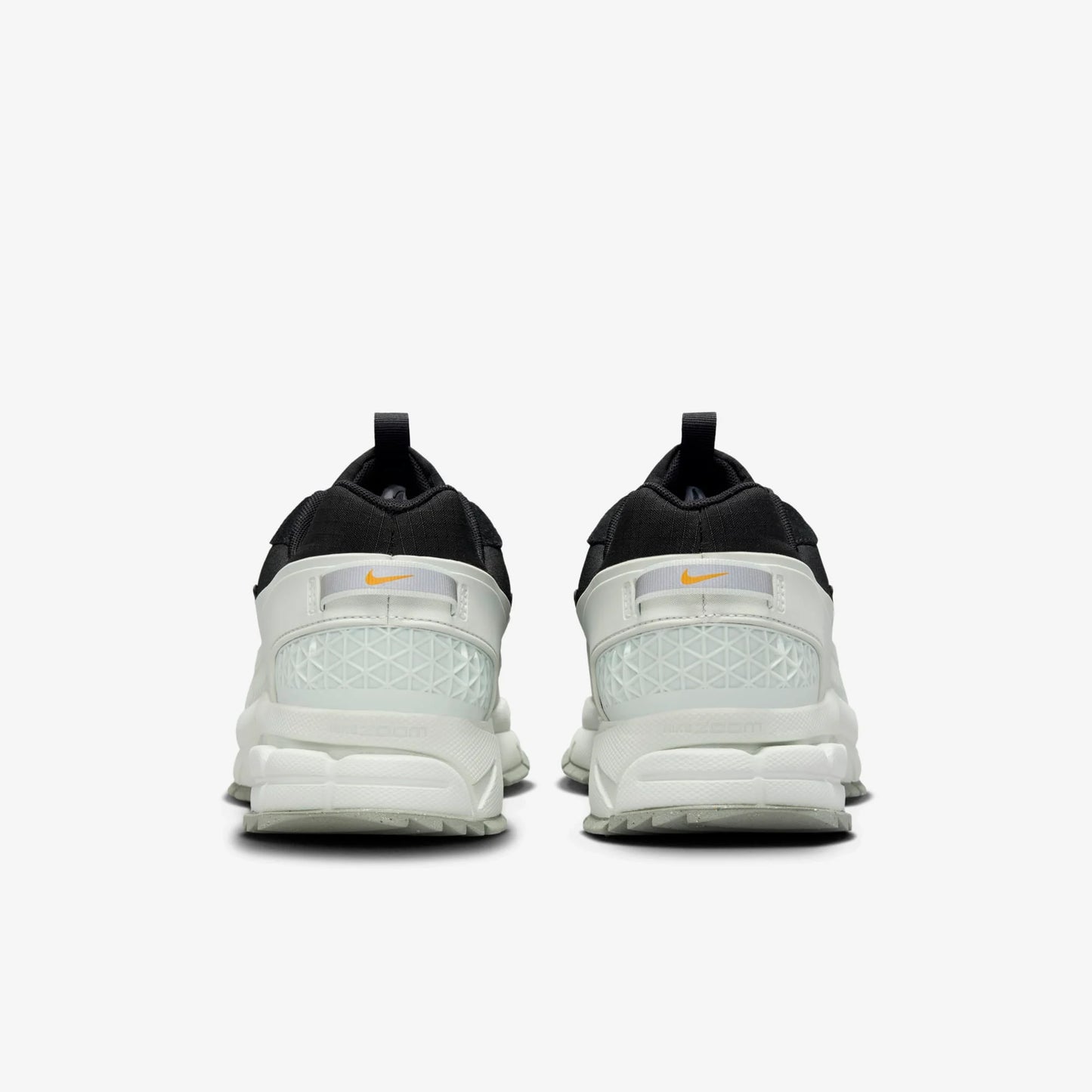 NIKE ZOOM VOMERO 5