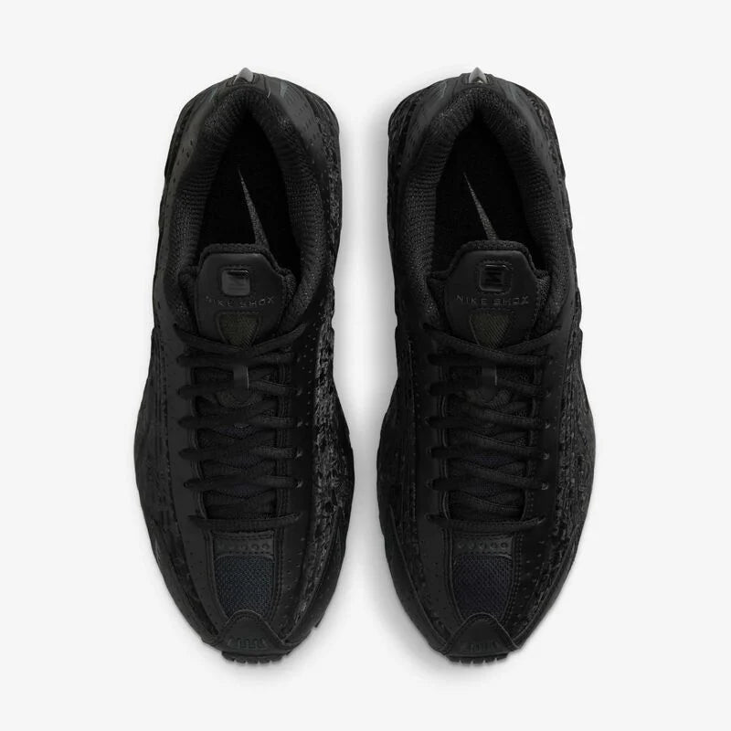 NIKE SHOX R4