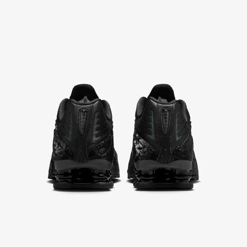 NIKE SHOX R4