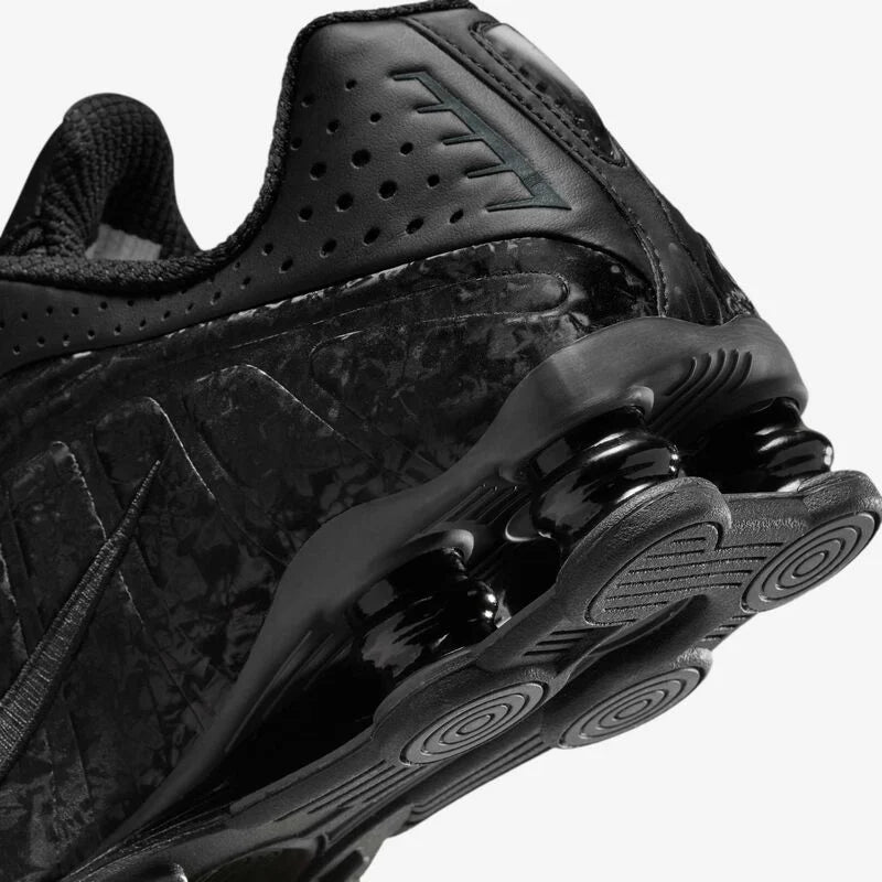 NIKE SHOX R4