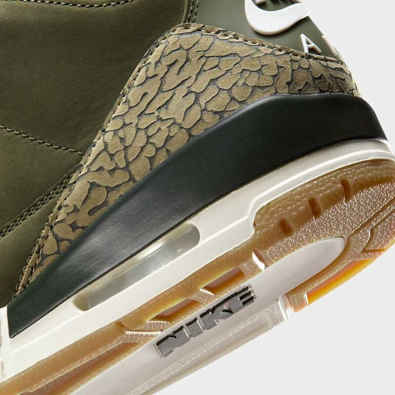 AIR JORDAN 3 RETRO