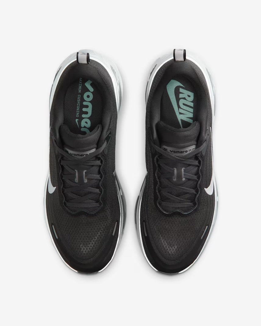 NIKE VOMERO 18