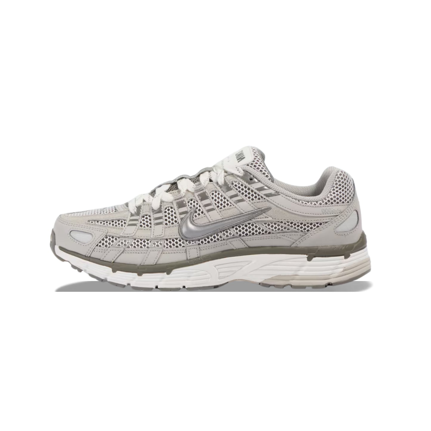 NIKE P6000