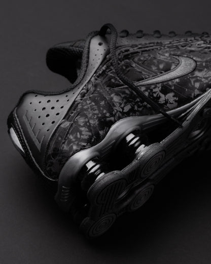 NIKE SHOX R4
