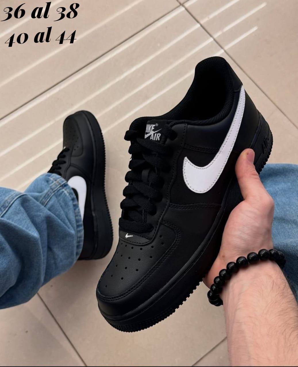 NIKE AIR FORCE 1