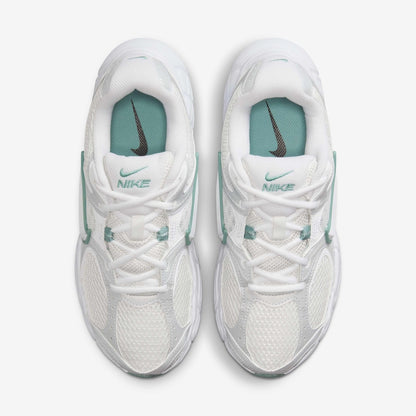 NIKE V5  RNR