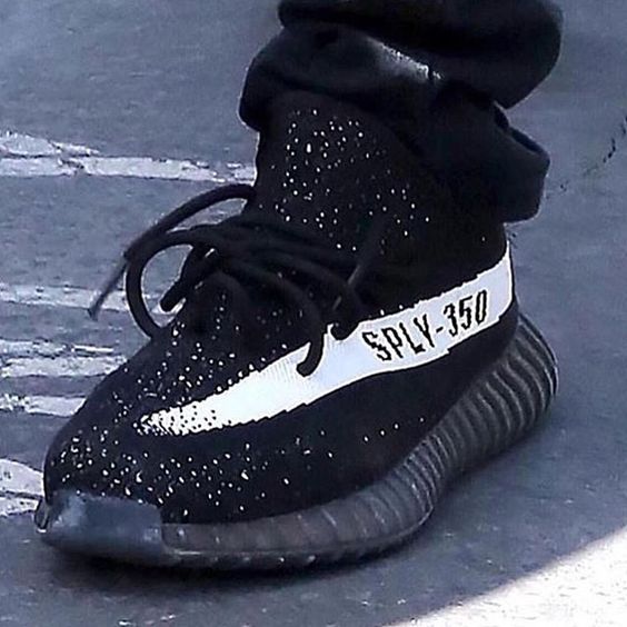 ADIDAS YEZZY 350 OREO